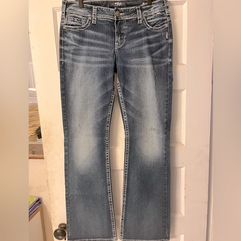 NEW Silver Tuesday Bootcut Jeans Size 31 Waist, 33 Inseam